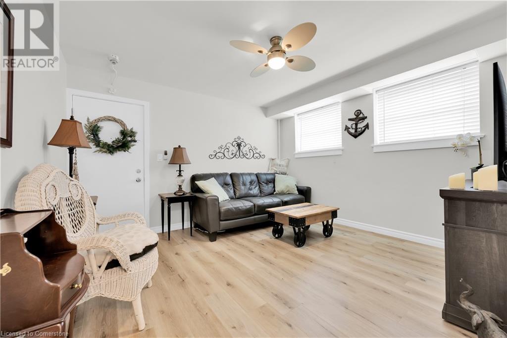 Photo 15 of 1347 Lakeshore Road Unit 24, Burlington ON