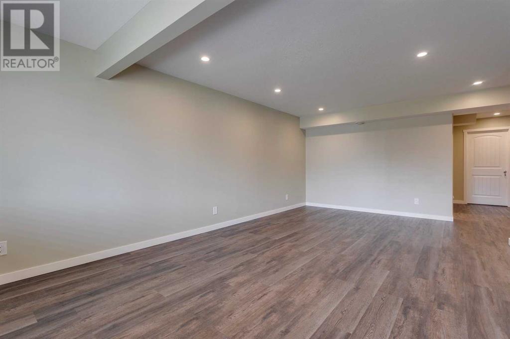 Single Family House for Sale in  Nolancrest Green NW Nolan Hill Calgary 