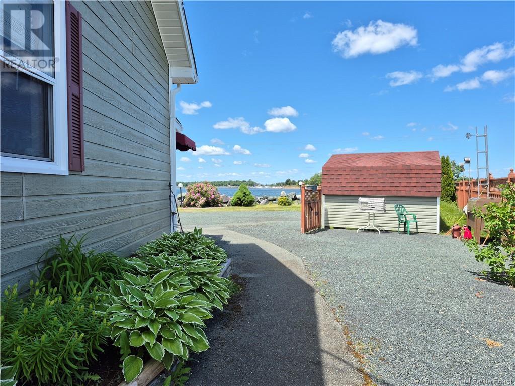 Photo 12 of 25 Bayshore Drive, Bathurst NB