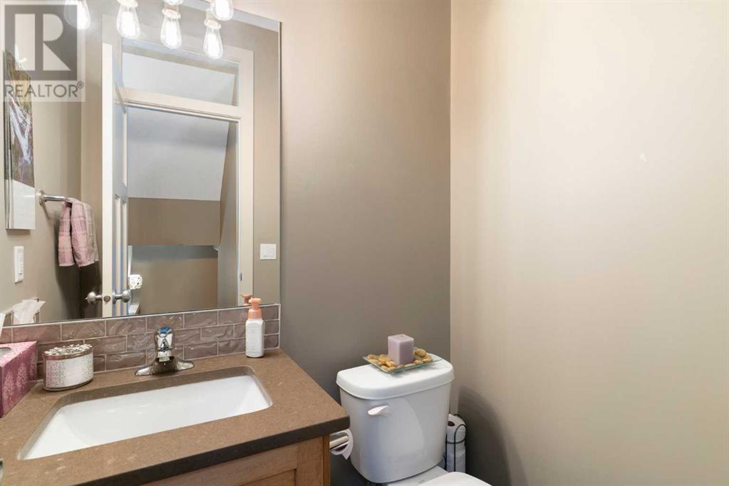 Single Family House for Sale in    Avenue NW Montgomery Calgary 