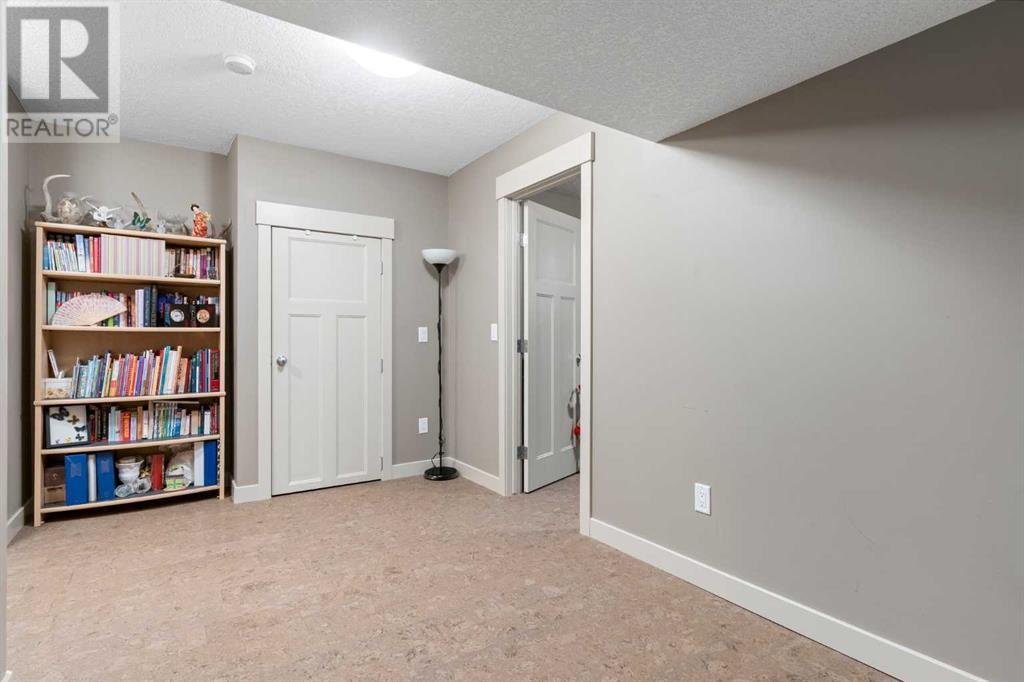 Single Family House for Sale in    Avenue NW Montgomery Calgary 