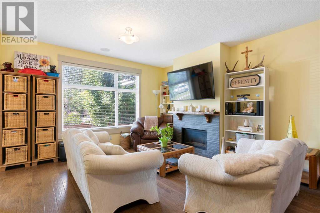Single Family House for Sale in    Avenue NW Montgomery Calgary 