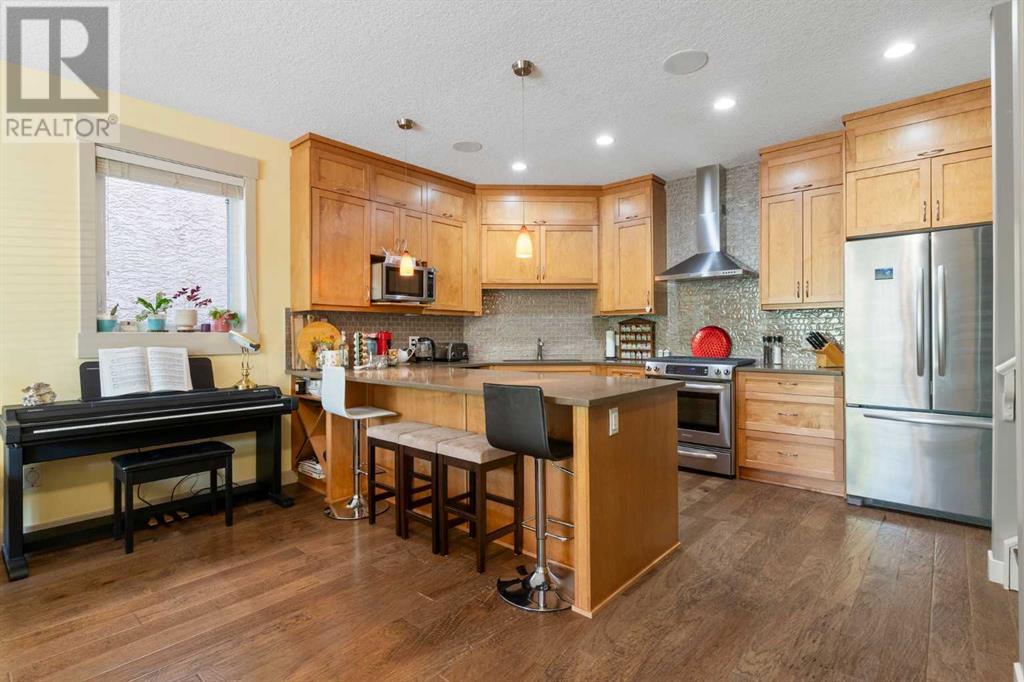 Single Family House for Sale in    Avenue NW Montgomery Calgary 