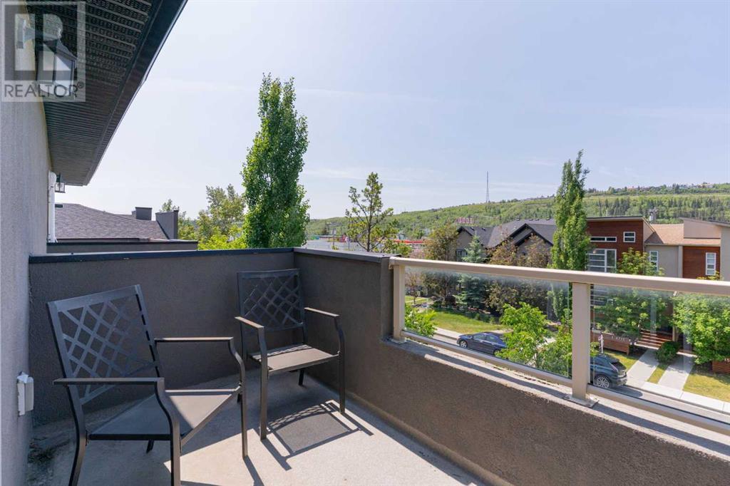 Single Family House for Sale in    Avenue NW Montgomery Calgary 