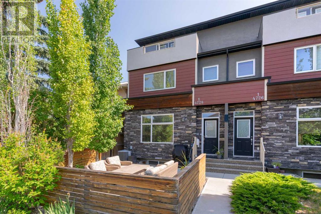 Single Family House for Sale in    Avenue NW Montgomery Calgary 