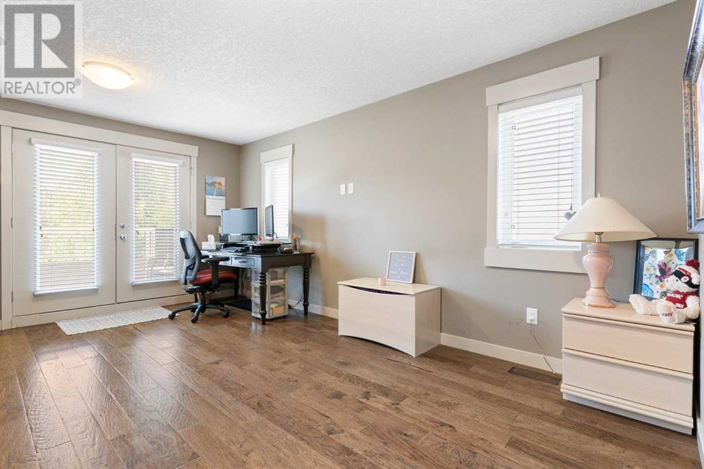 Single Family House for Sale in    Avenue NW Montgomery Calgary 