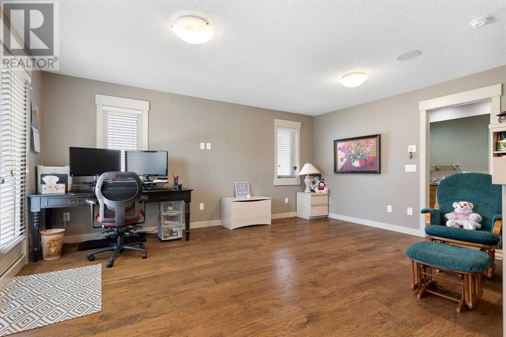 Single Family House for Sale in    Avenue NW Montgomery Calgary 