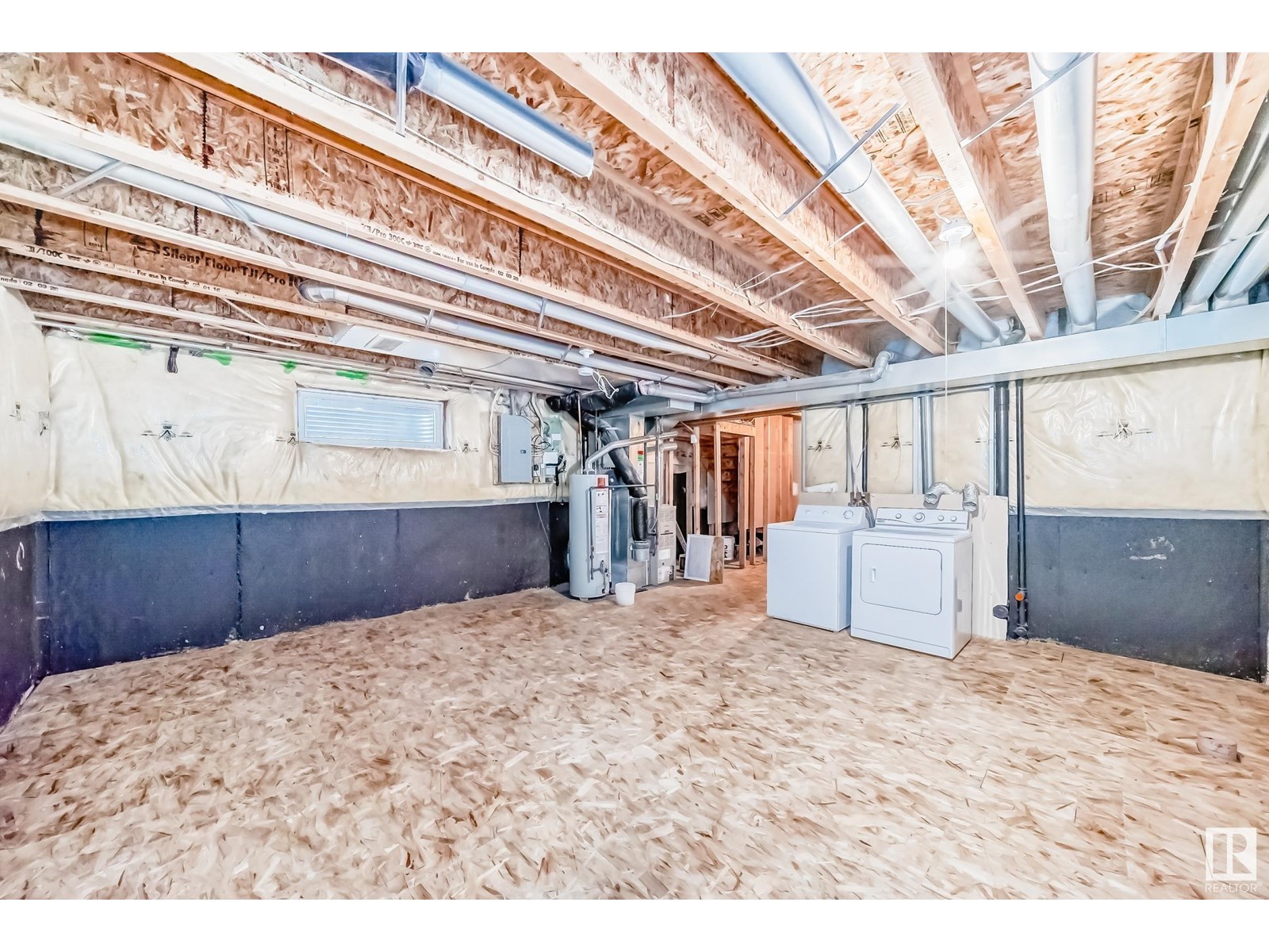 Photo 7 of 3018 30 Av Nw, Edmonton AB
