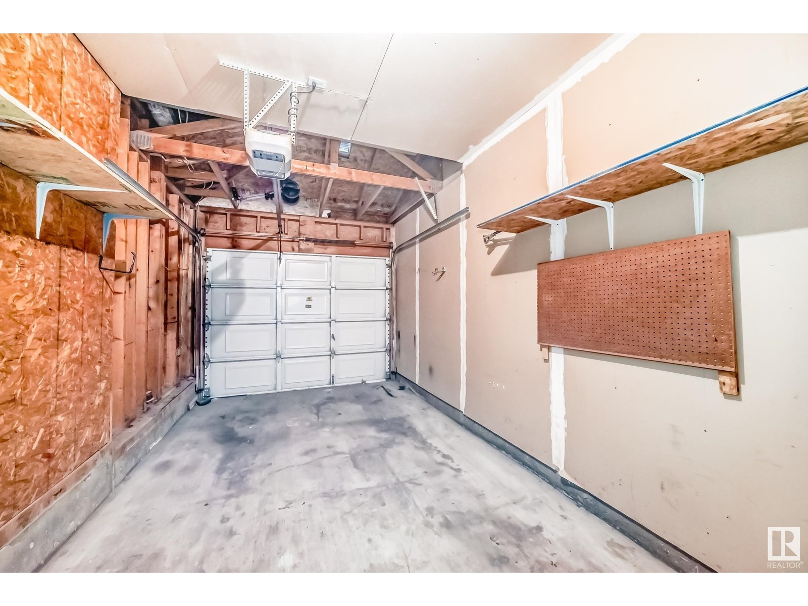 Photo 5 of 3018 30 Av Nw, Edmonton AB