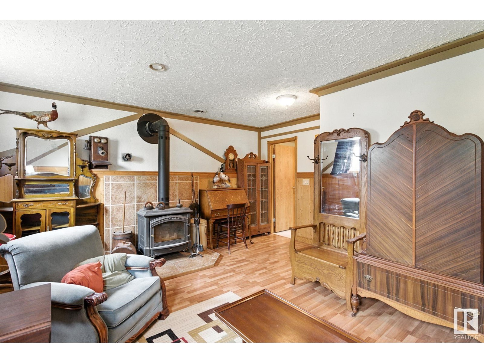 Photo 24 of 9608 98 A St, Morinville AB