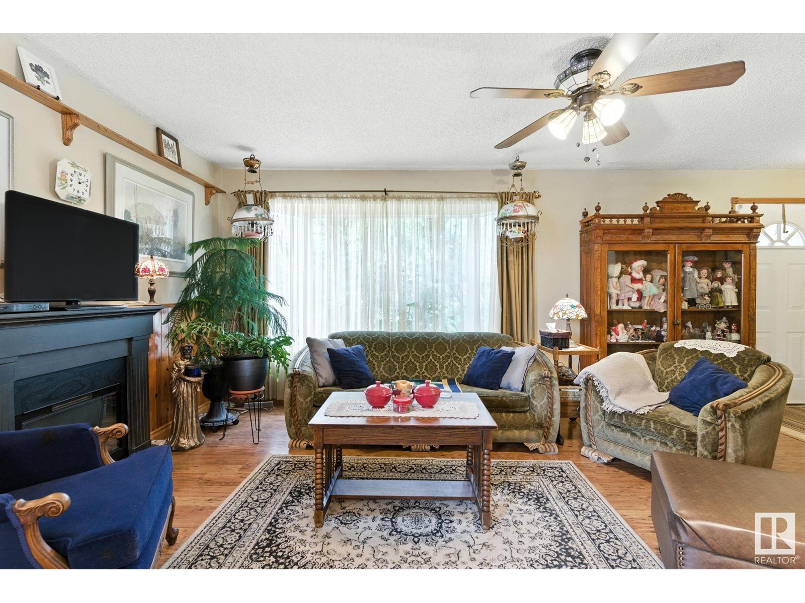 Photo 14 of 9608 98 A St, Morinville AB