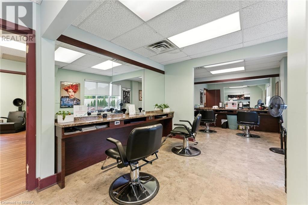 Photo 16 of 207 Greenwich Street, Brantford ON