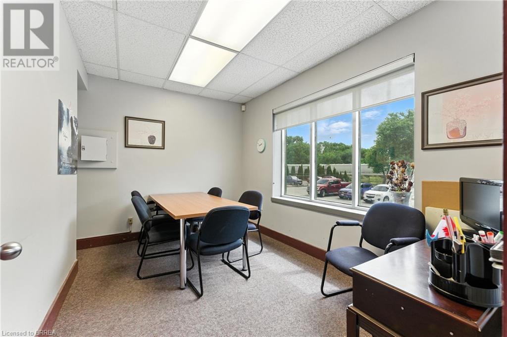 Photo 28 of 207 Greenwich Street, Brantford ON