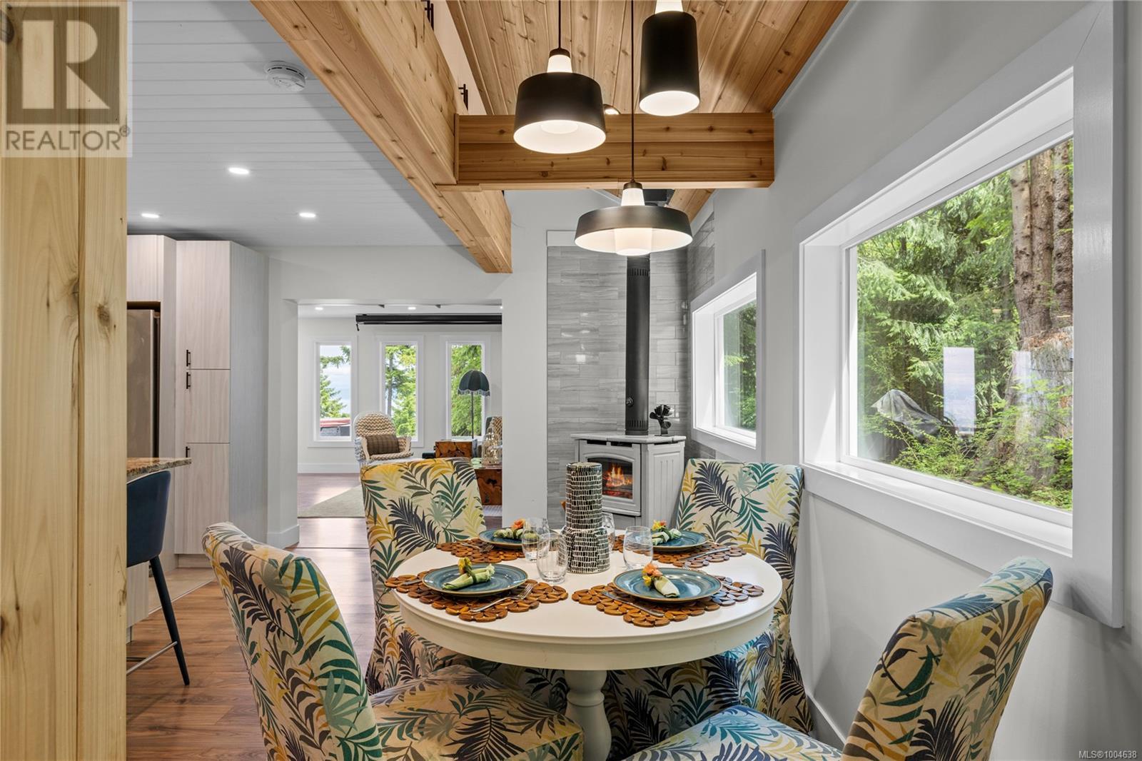 1870 Wallace Wood Way, Qualicum Beach