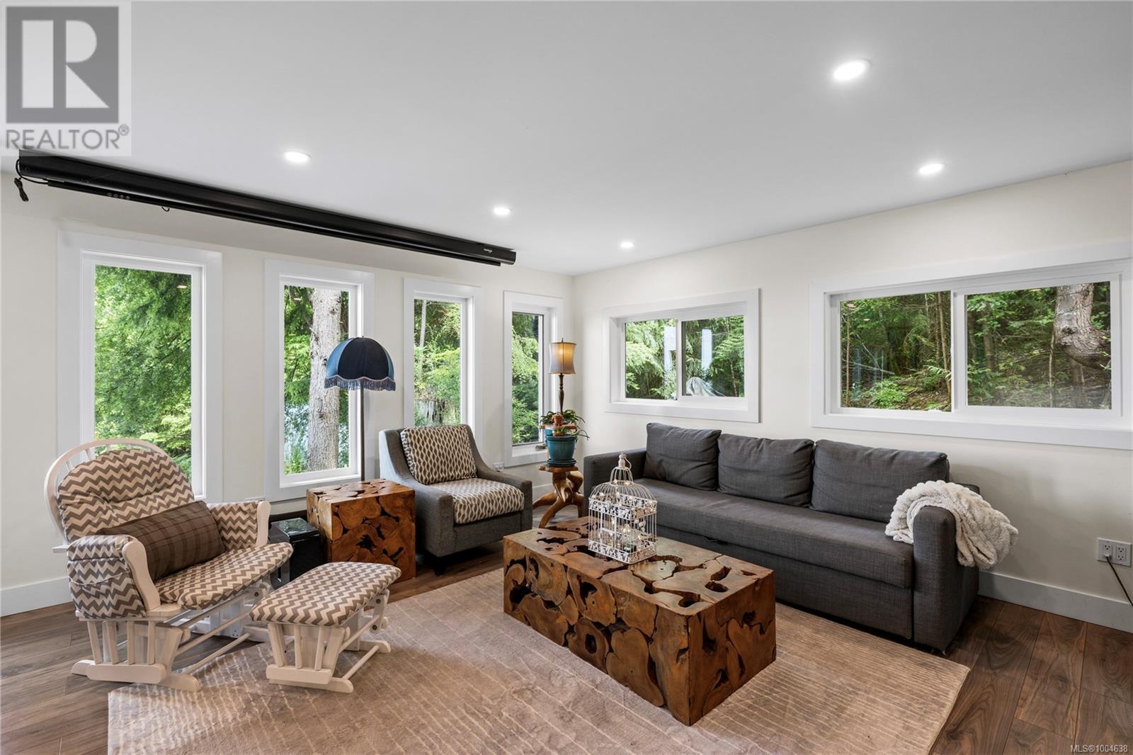1870 Wallace Wood Way, Qualicum Beach