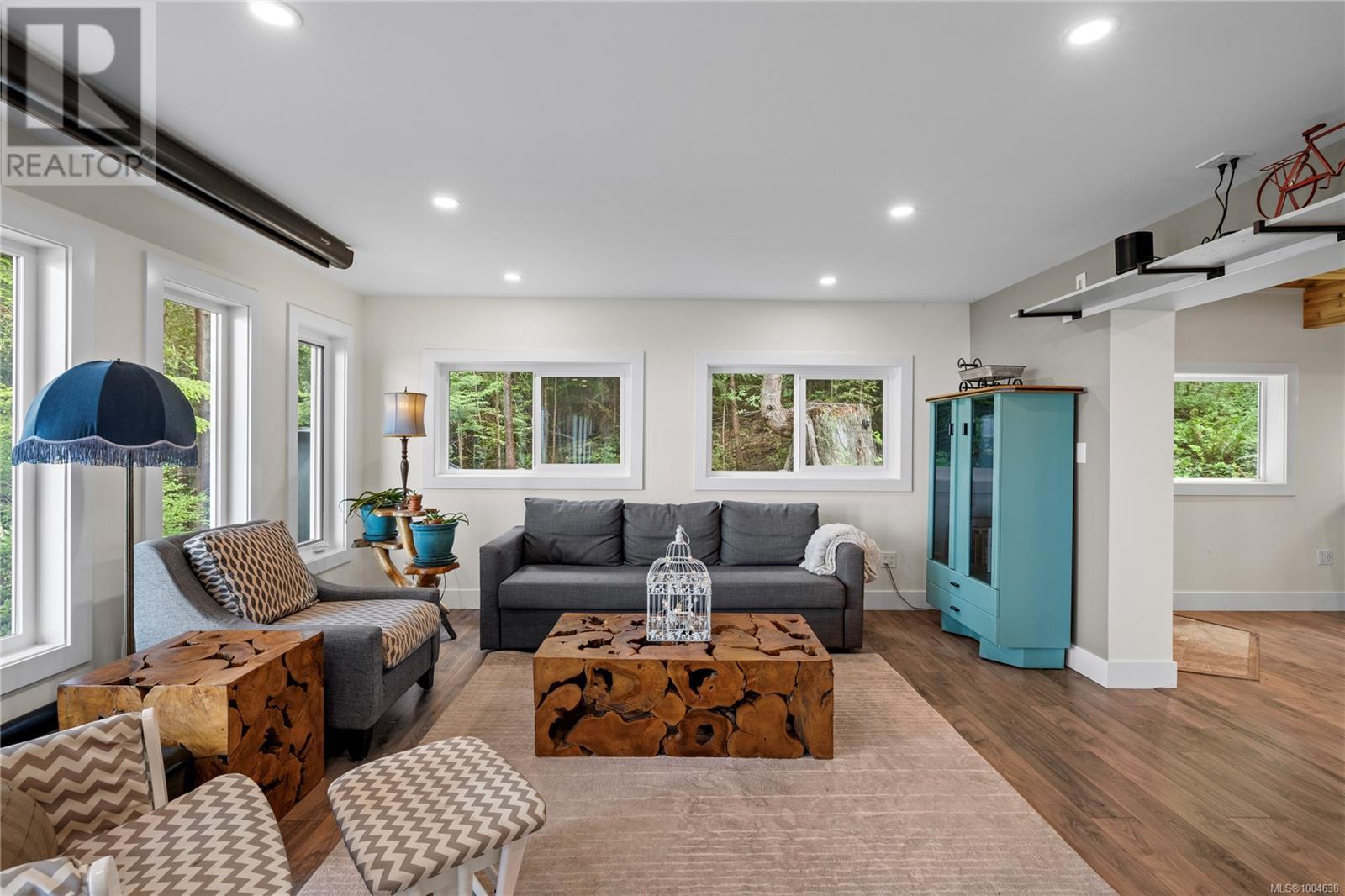 1870 Wallace Wood Way, Qualicum Beach