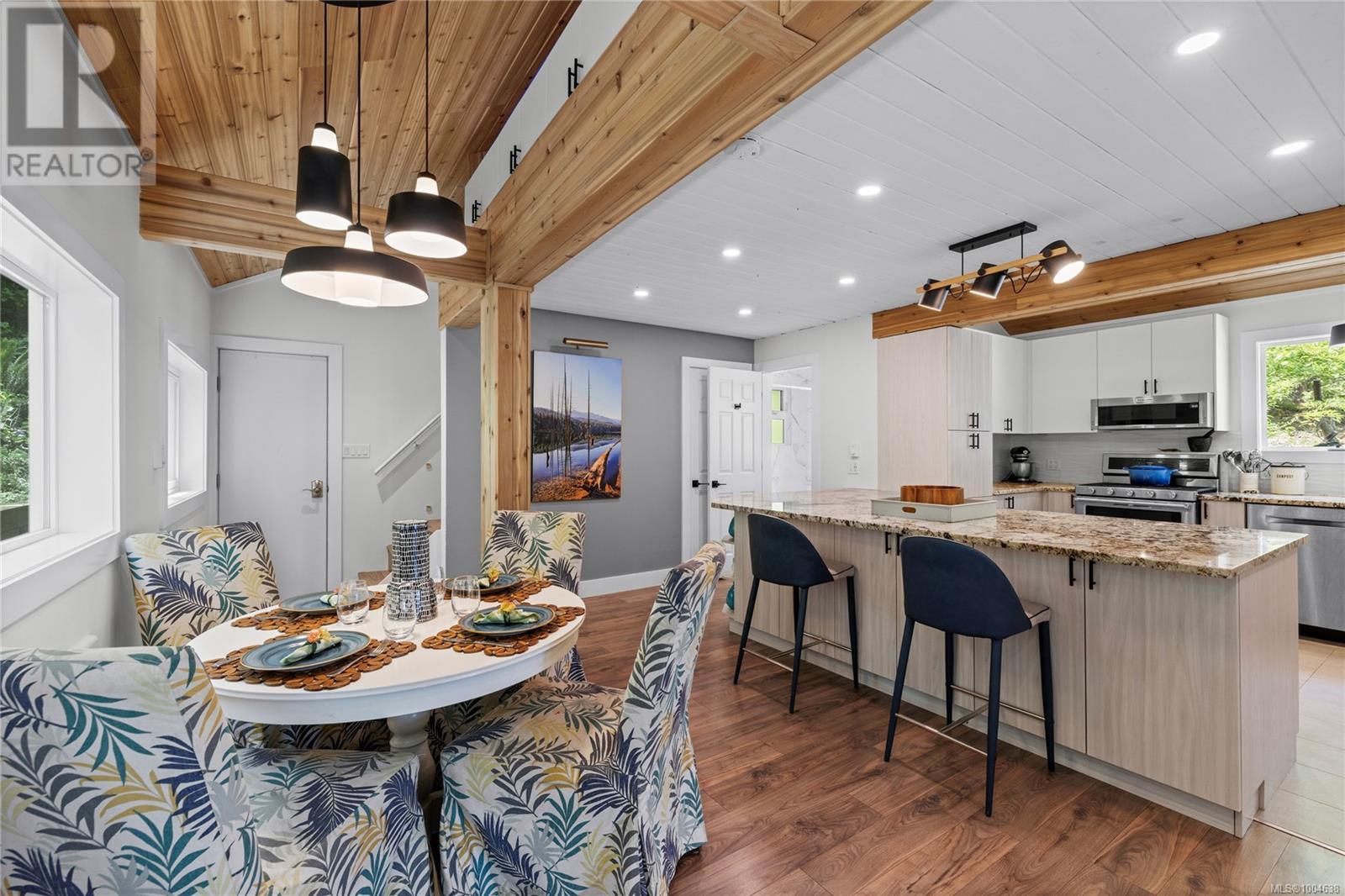 1870 Wallace Wood Way, Qualicum Beach