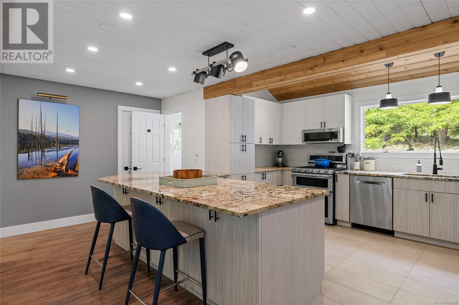 1870 Wallace Wood Way, Qualicum Beach