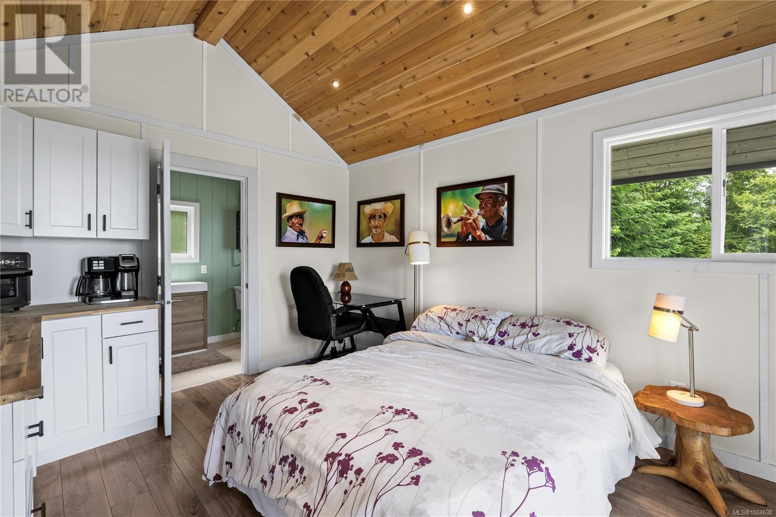 1870 Wallace Wood Way, Qualicum Beach