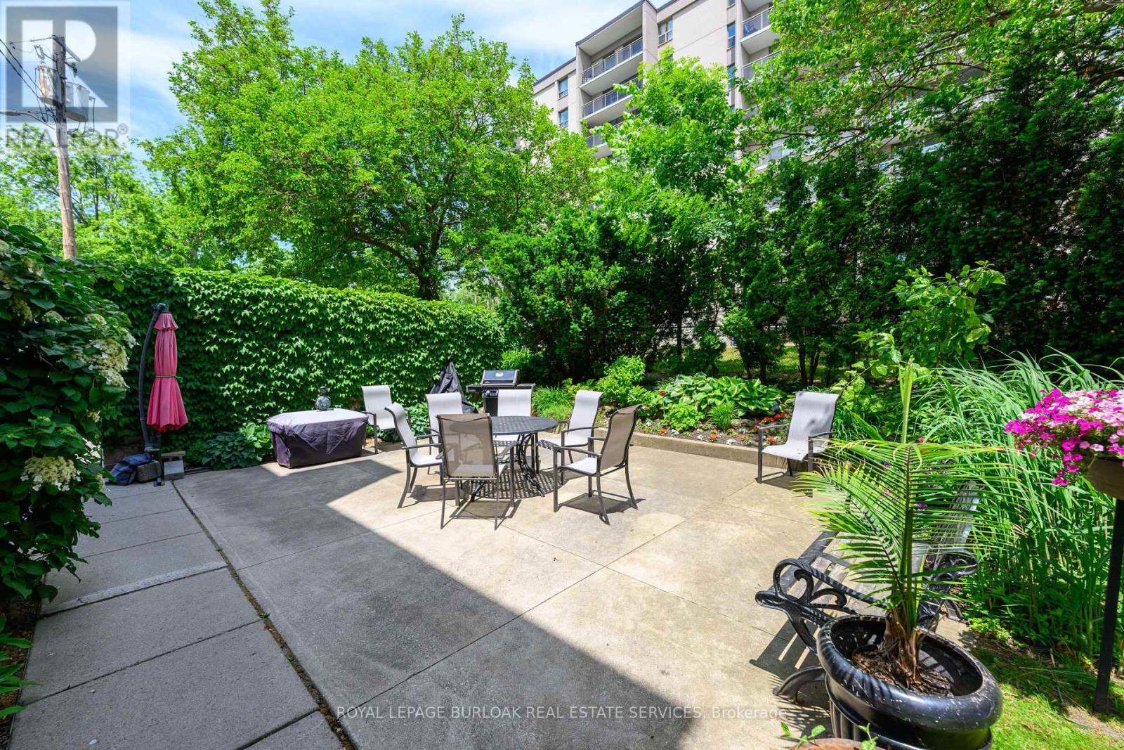 Photo 28 of 24 1347 Lakeshore Road, Burlington ON