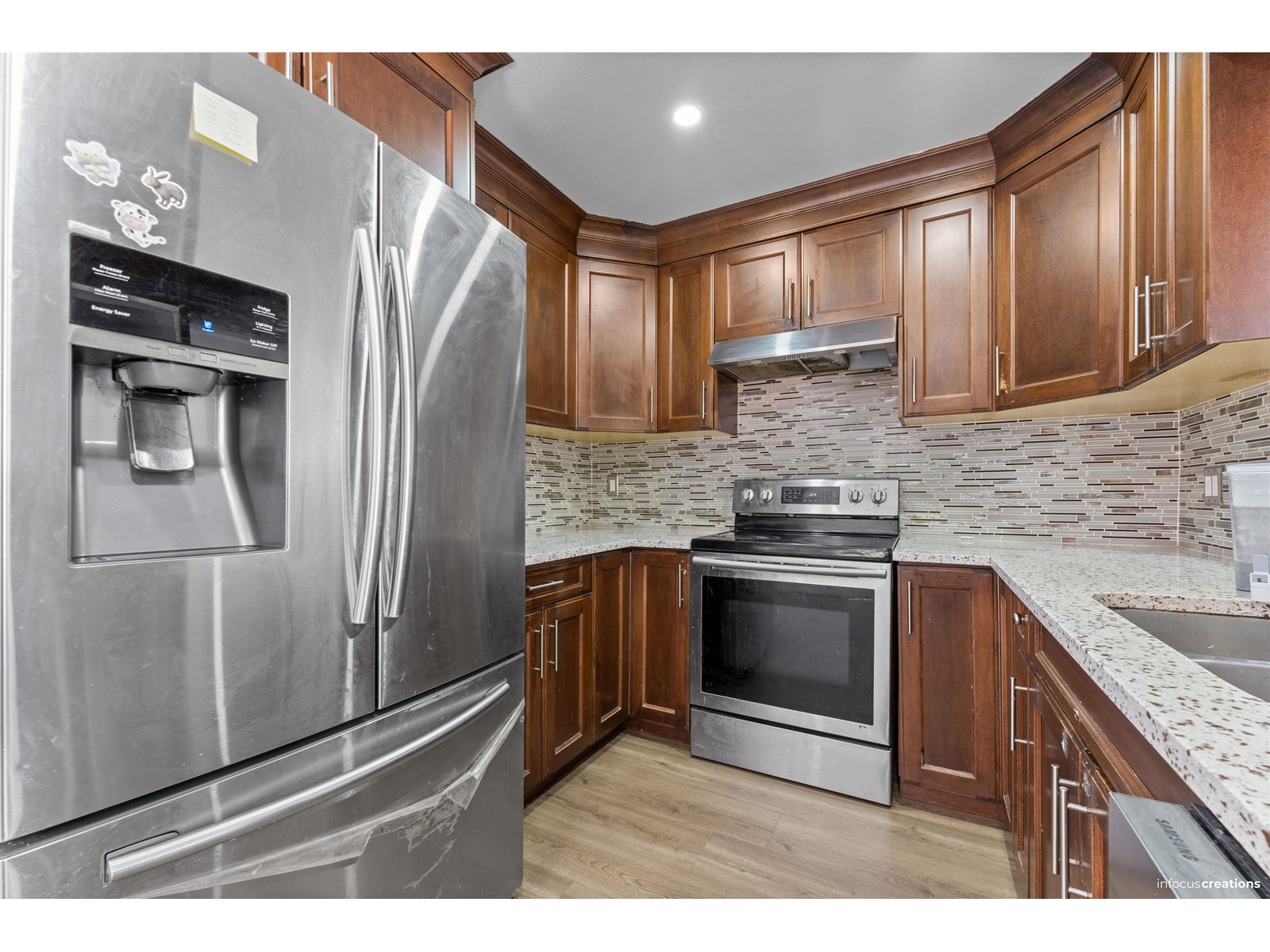 Photo 10 of 21 7140 132 Street, Surrey BC