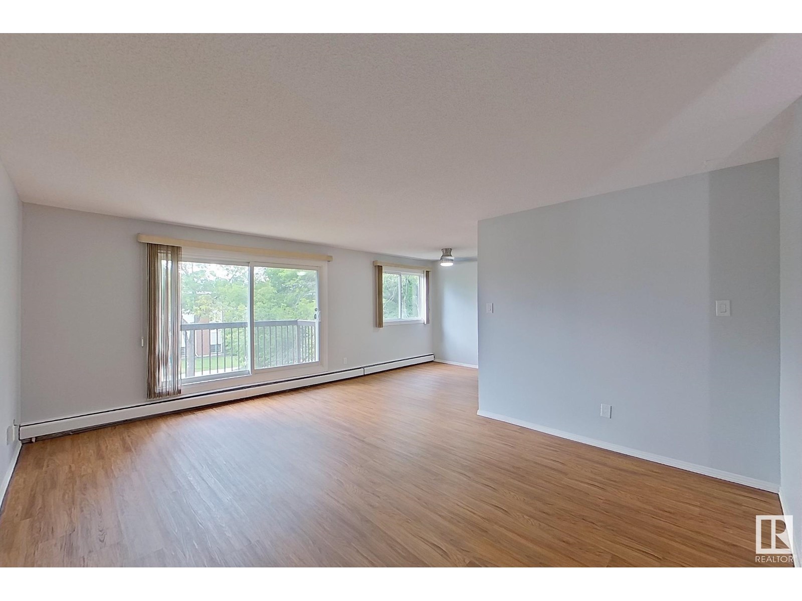 Photo 18 of 306 10725 111 St Nw, Edmonton AB