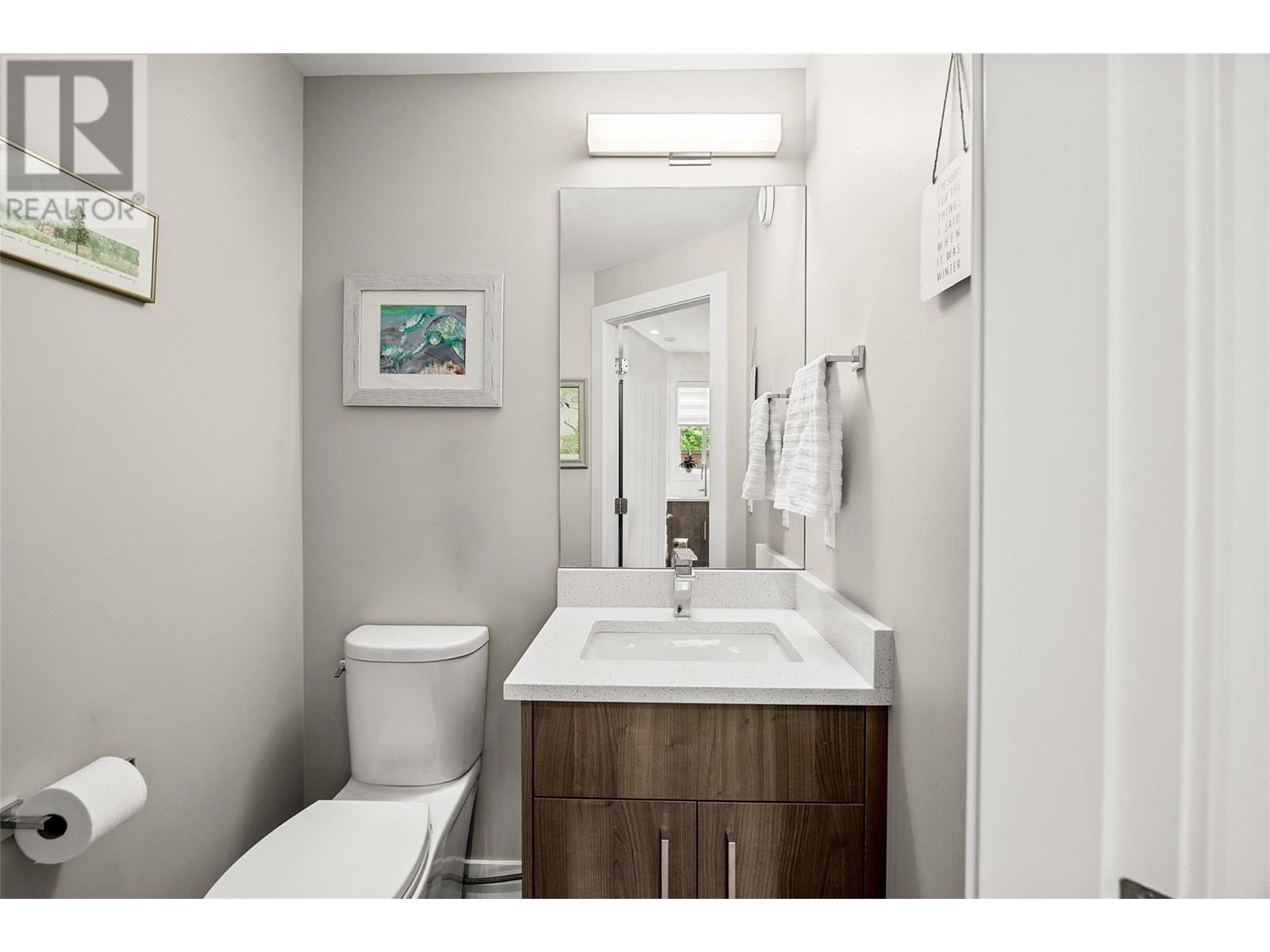 827 STOCKWELL AVENUE - Image 24