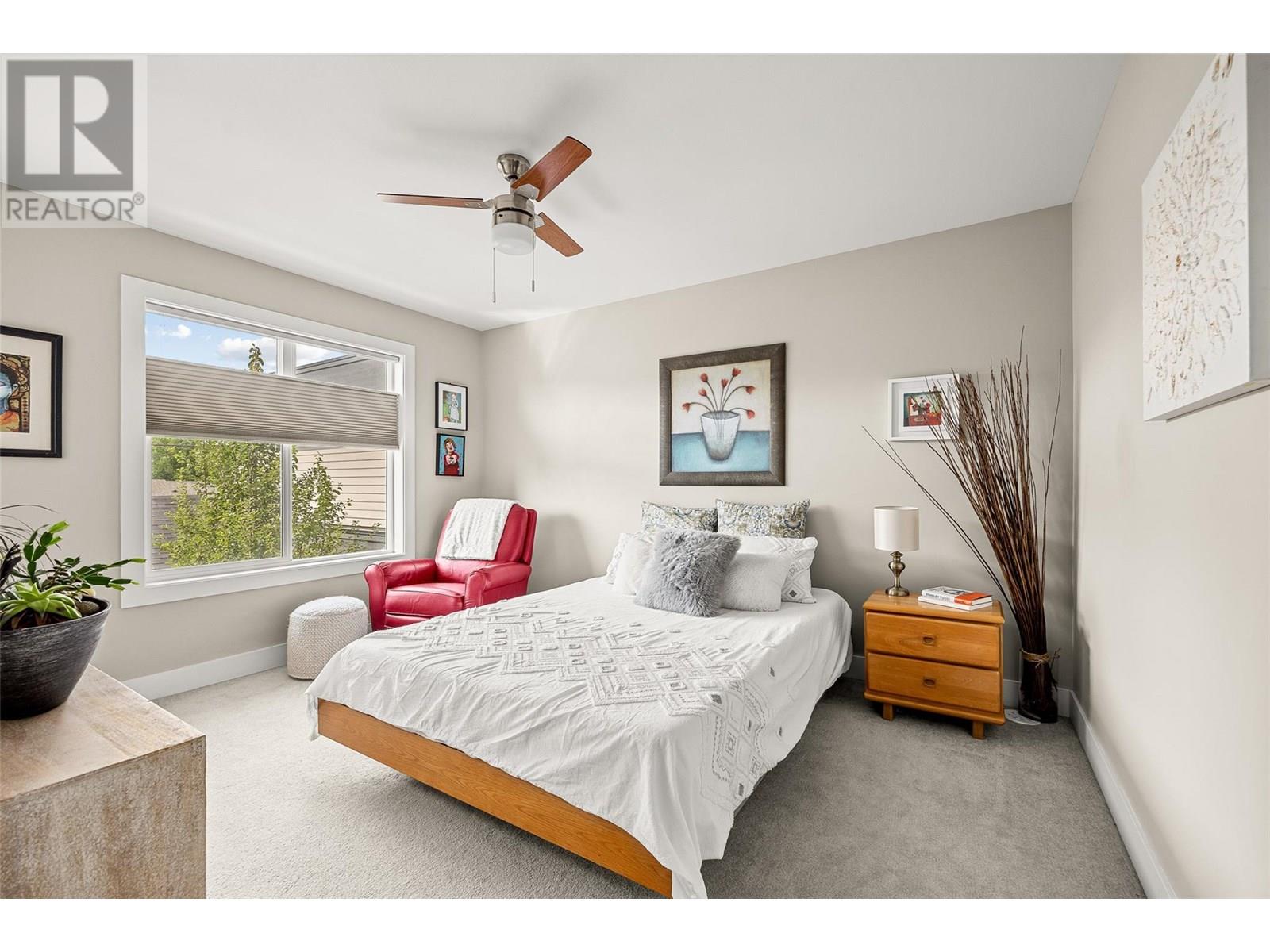 827 STOCKWELL AVENUE - Image 6