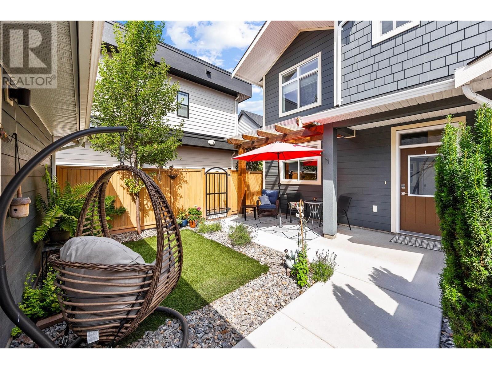 827 STOCKWELL AVENUE - Image 8
