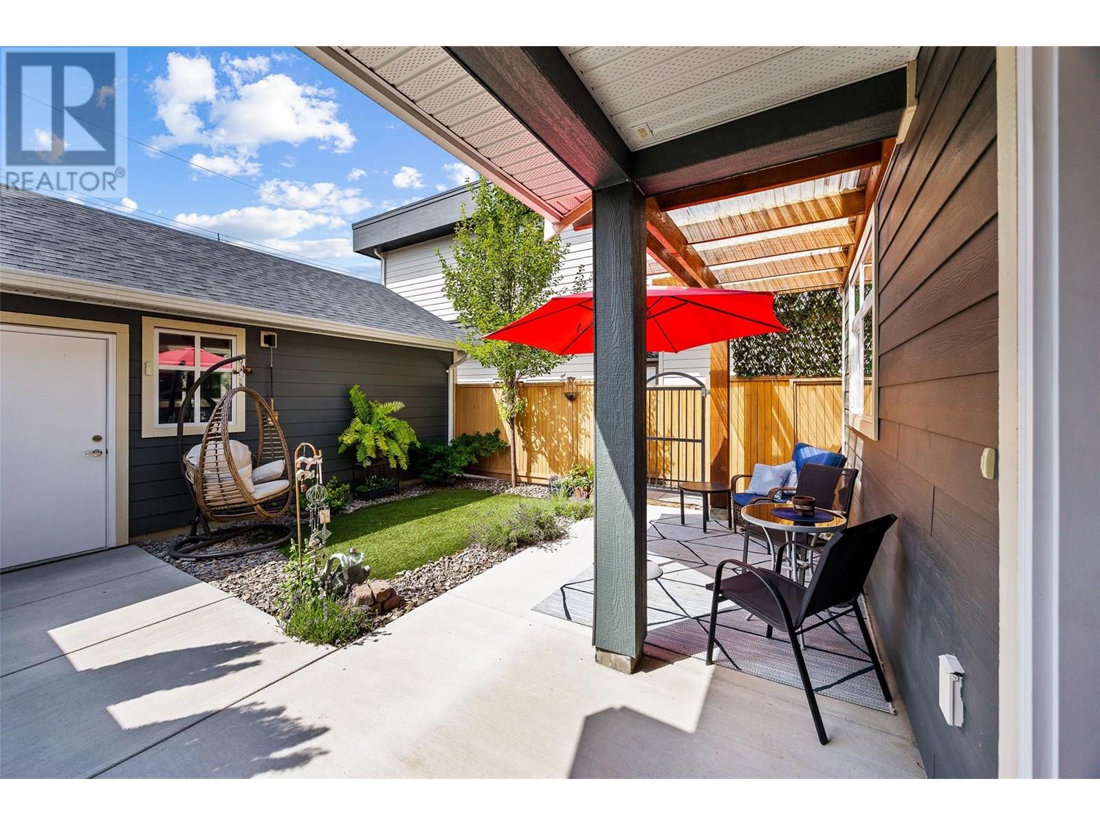 827 STOCKWELL AVENUE - Image 34