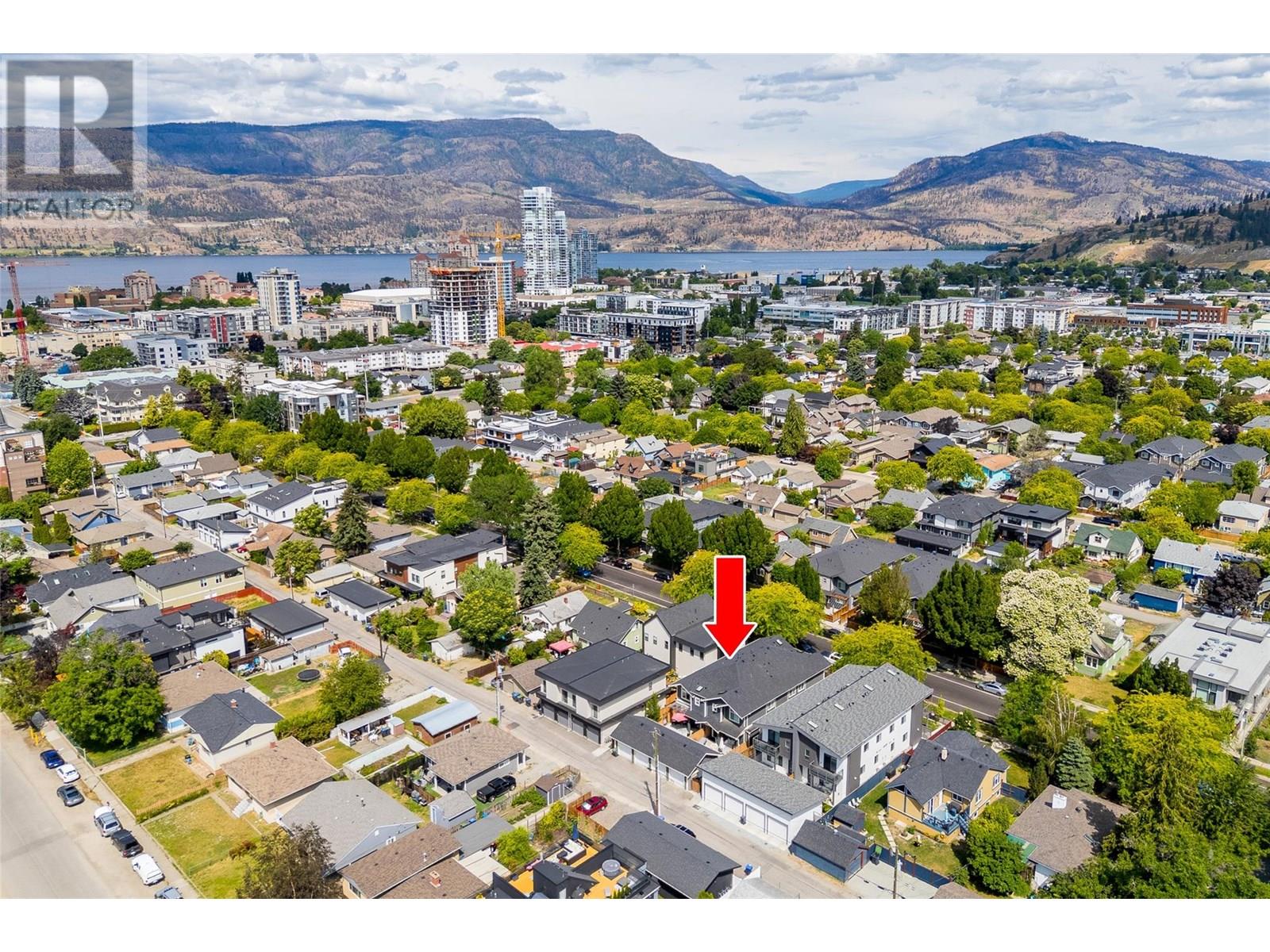 827 STOCKWELL AVENUE - Image 40
