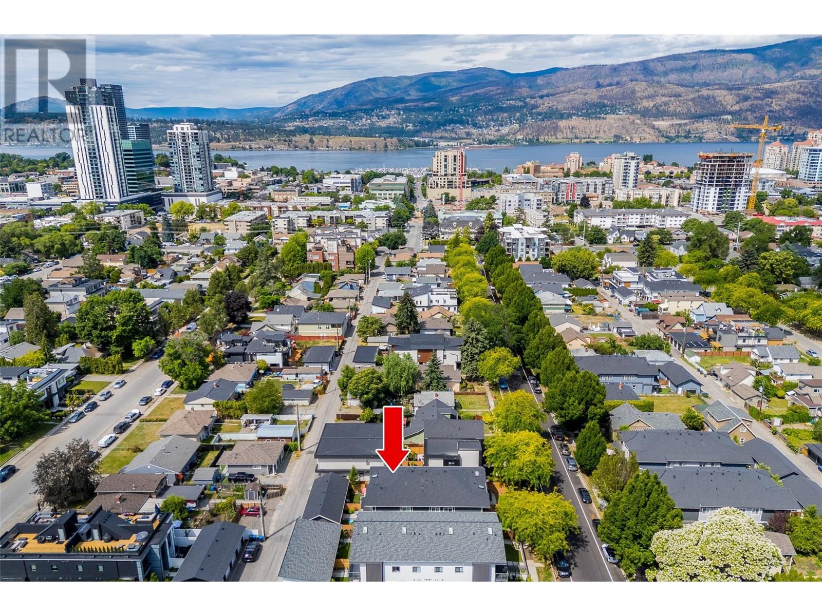 827 STOCKWELL AVENUE - Image 3
