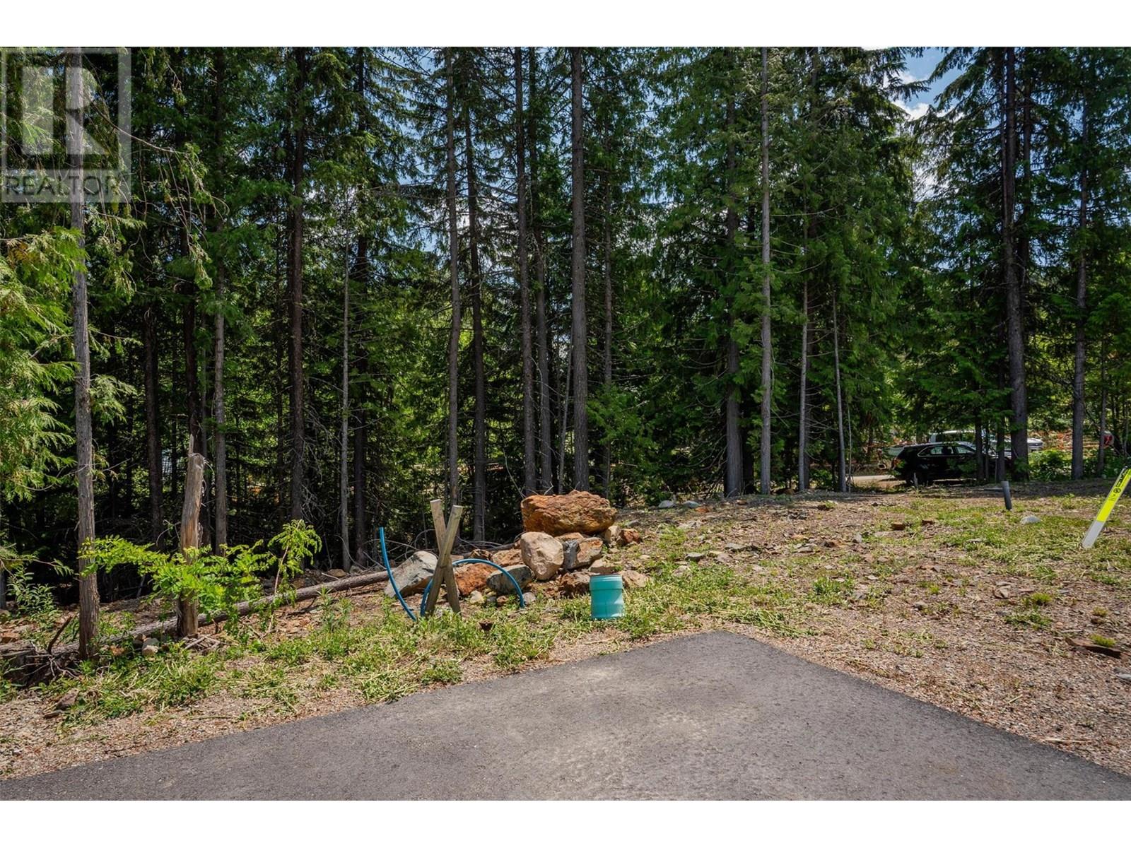 302 Larch Terr, Rossland