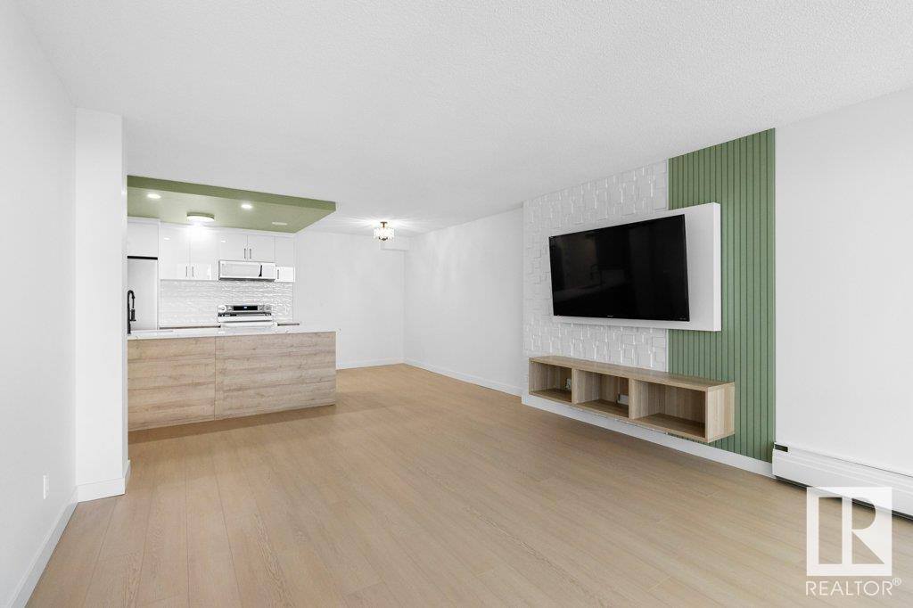 Photo 46 of 1004 9835 113 St Nw, Edmonton AB