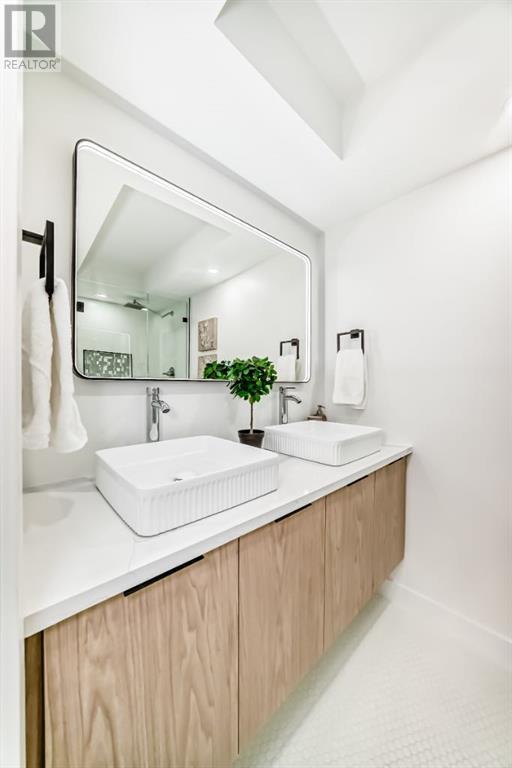 Single Family House for Sale in    Avenue SW Mission Calgary 
