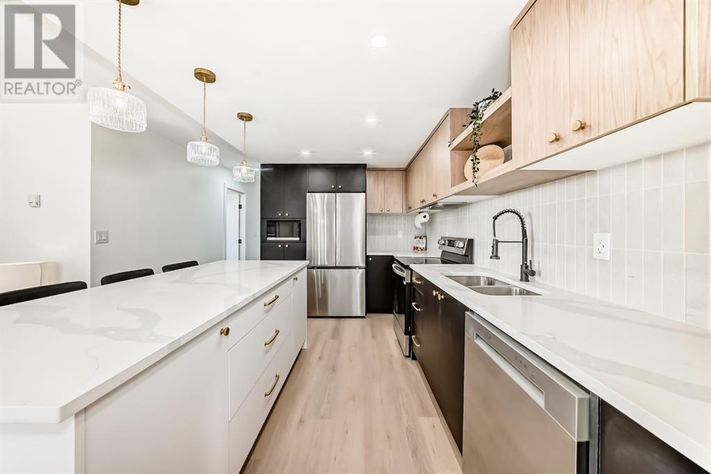 Single Family House for Sale in    Avenue SW Mission Calgary 