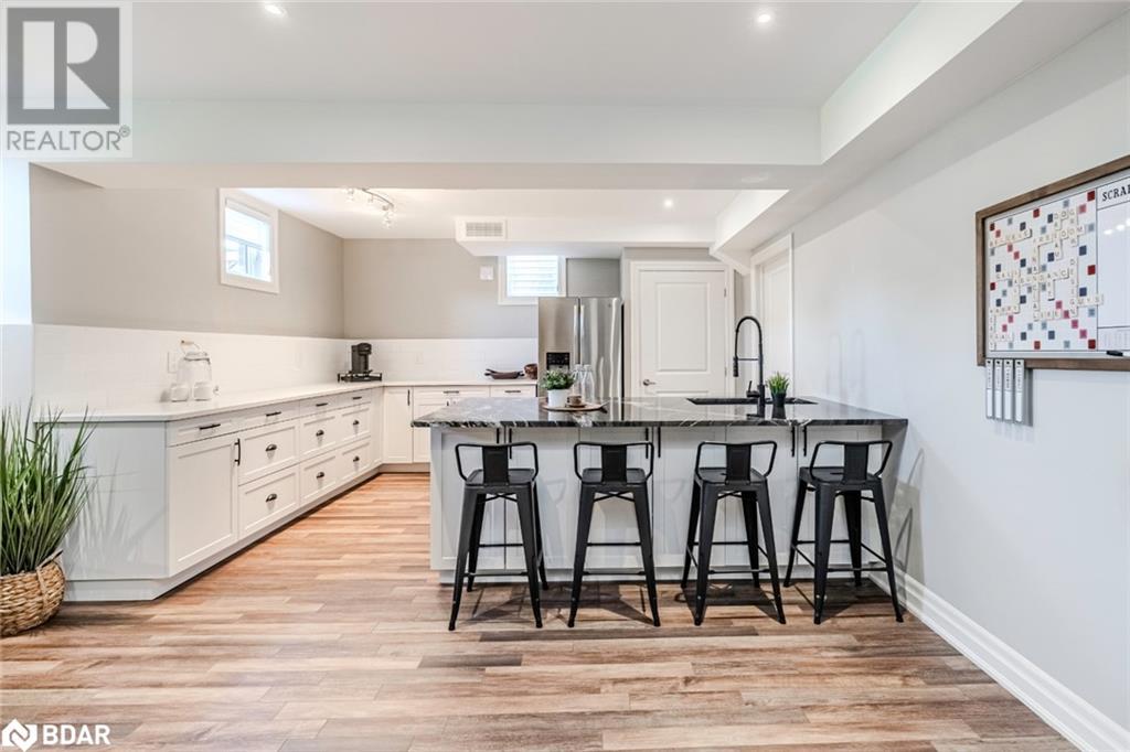 Photo 14 of 23 Curtis Way, Springwater ON