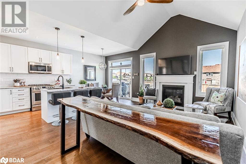 Photo 2 of 23 Curtis Way, Springwater ON