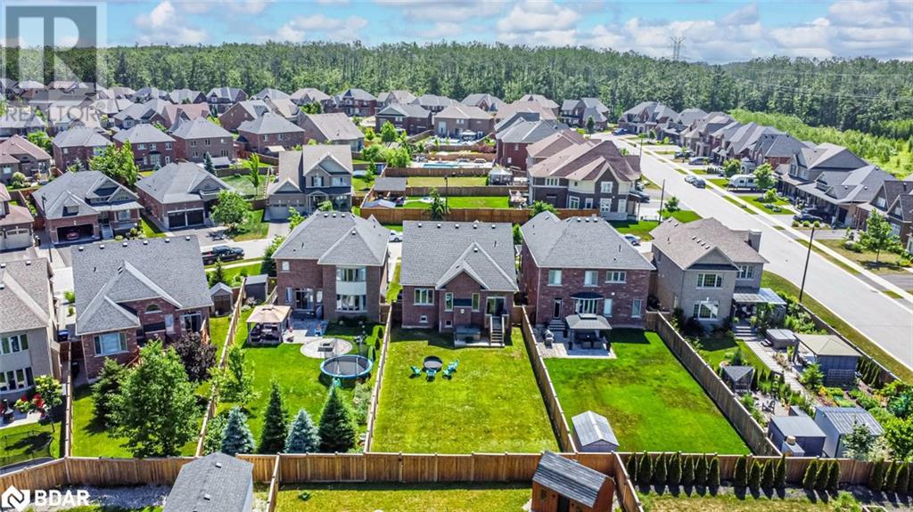 Photo 21 of 23 Curtis Way, Springwater ON