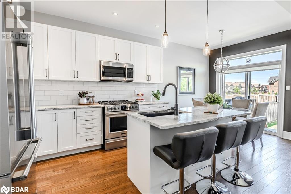 Photo 4 of 23 Curtis Way, Springwater ON