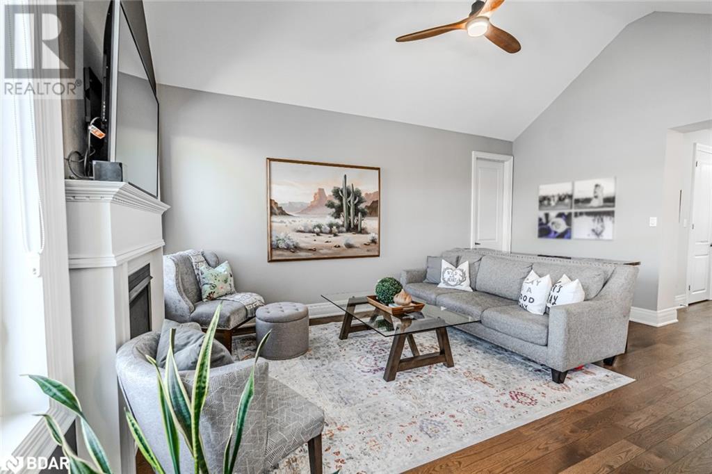 Photo 5 of 23 Curtis Way, Springwater ON