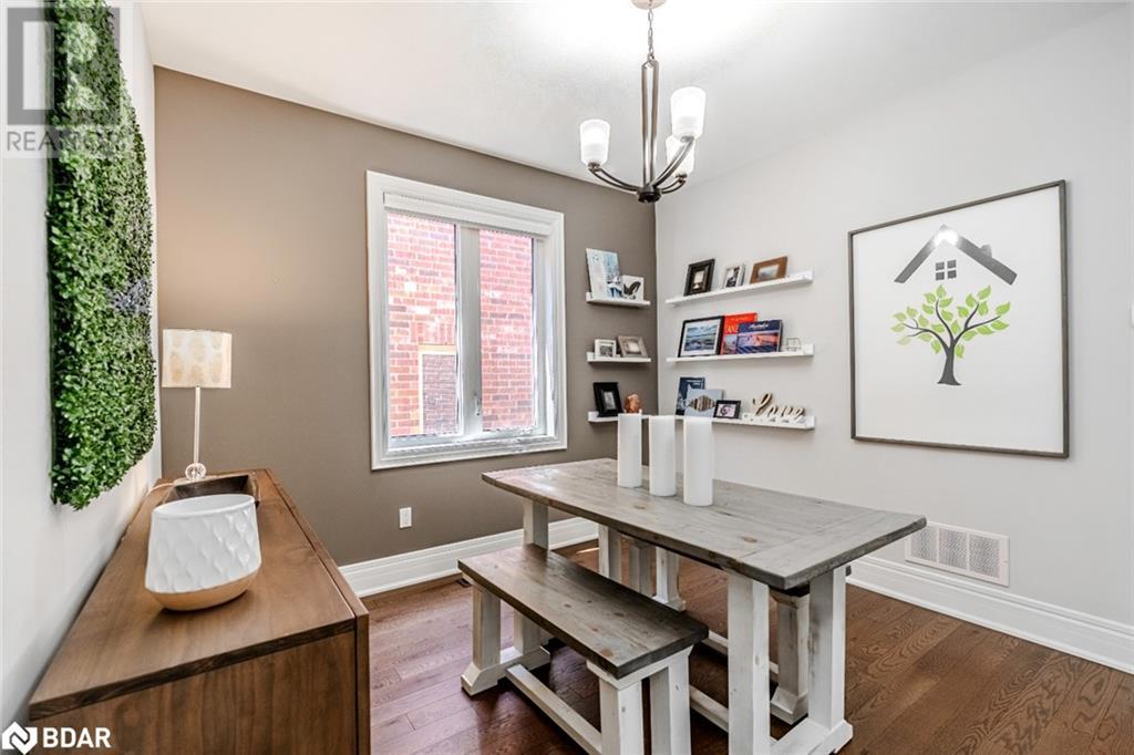Photo 6 of 23 Curtis Way, Springwater ON
