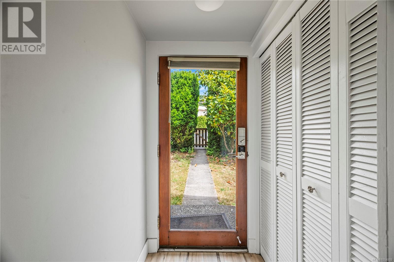 Photo 14 of 3170 Frechette St, Saanich BC