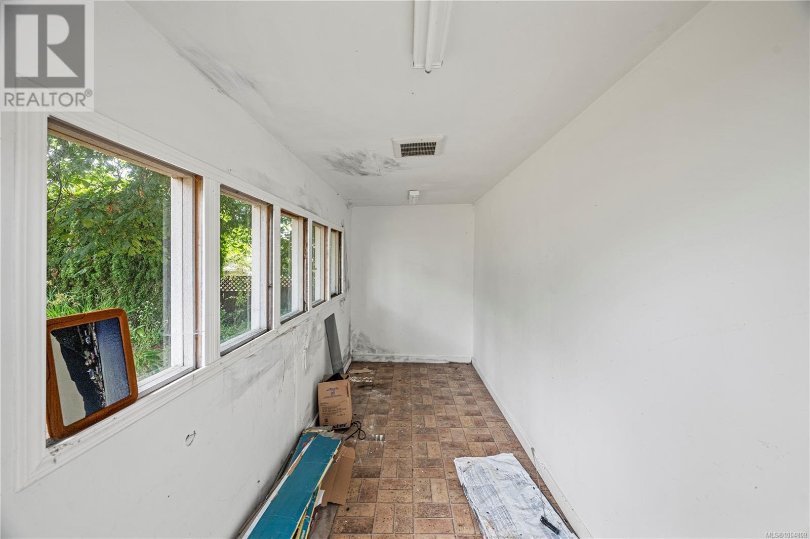 Photo 19 of 3170 Frechette St, Saanich BC