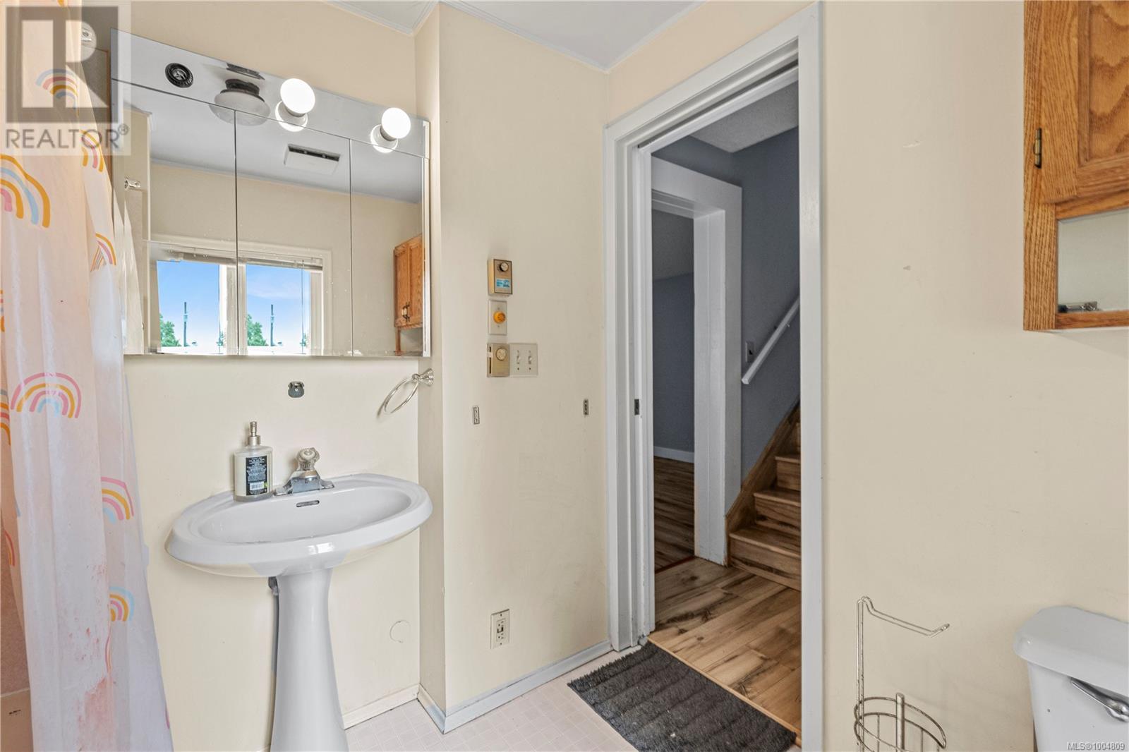Photo 27 of 3170 Frechette St, Saanich BC