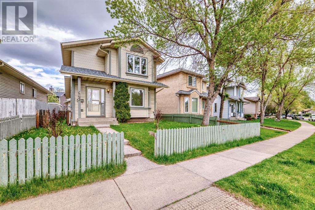 946 Erin Woods Drive SE, Calgary, Alberta
