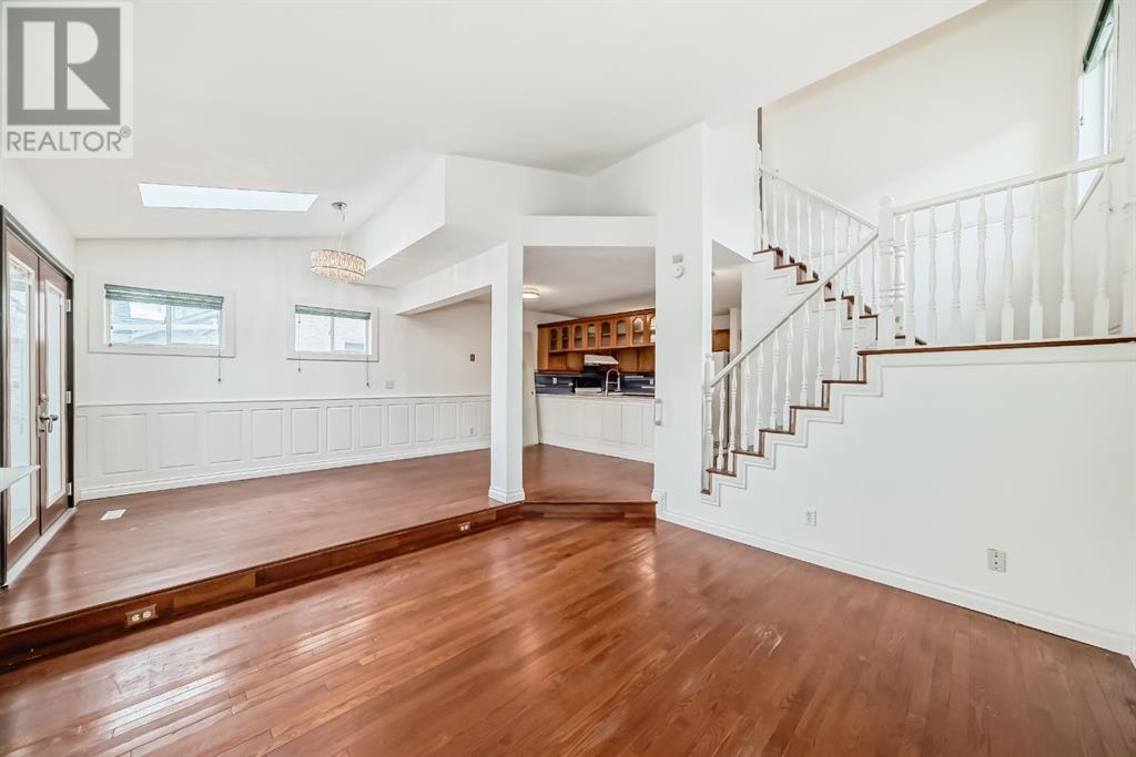 Single Family House for Sale in  Erin Woods Drive SE Erin Woods Calgary 