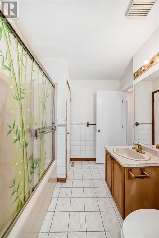 Single Family House for Sale in  Erin Woods Drive SE Erin Woods Calgary 