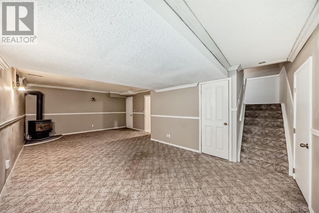 Single Family House for Sale in  Erin Woods Drive SE Erin Woods Calgary 
