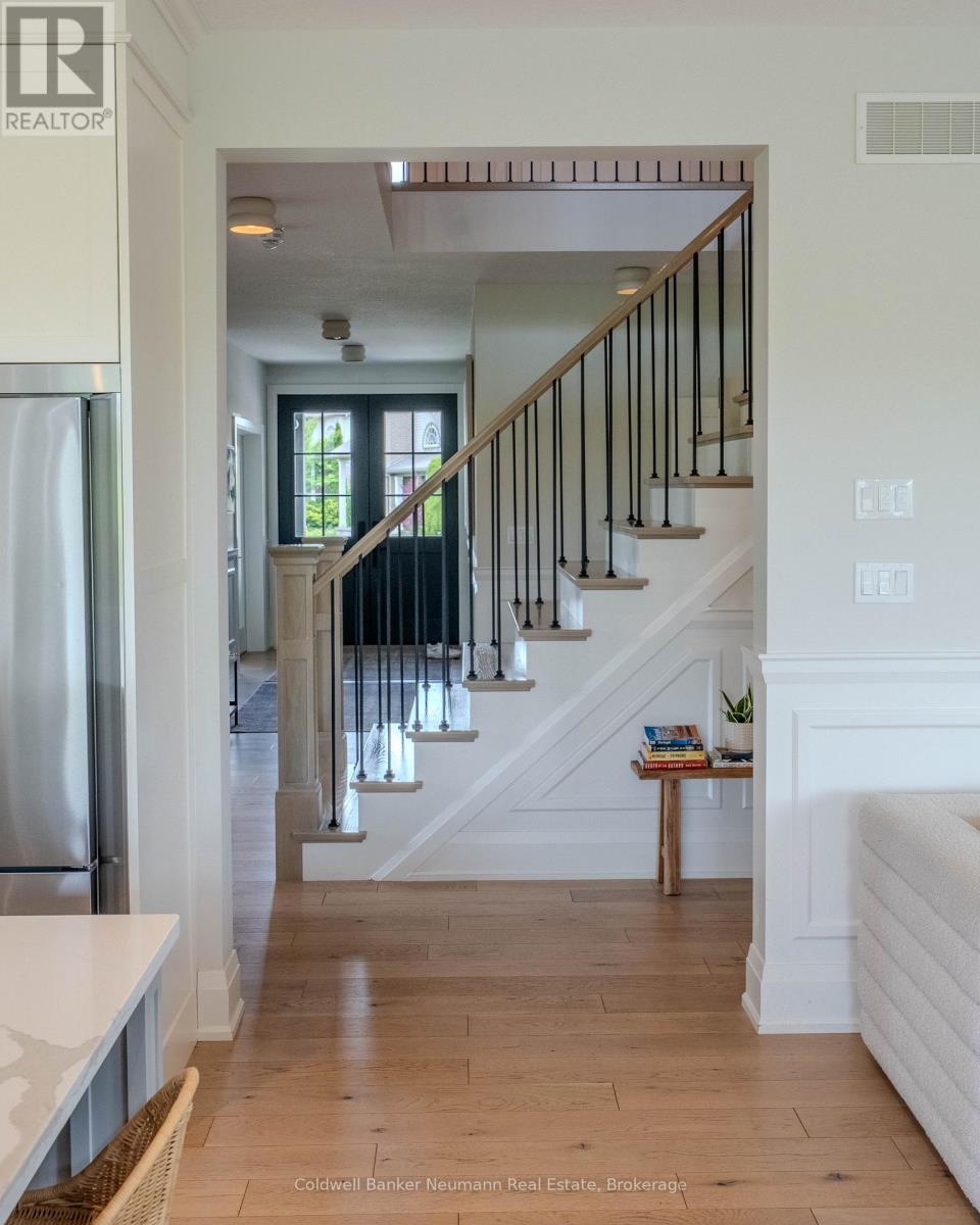 Photo 13 of 22 Hilltop Road, Guelph ON